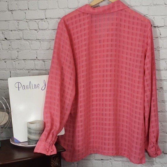 Liz Baker Pink sheer striped plaid printed button up - Picture 5 of 9